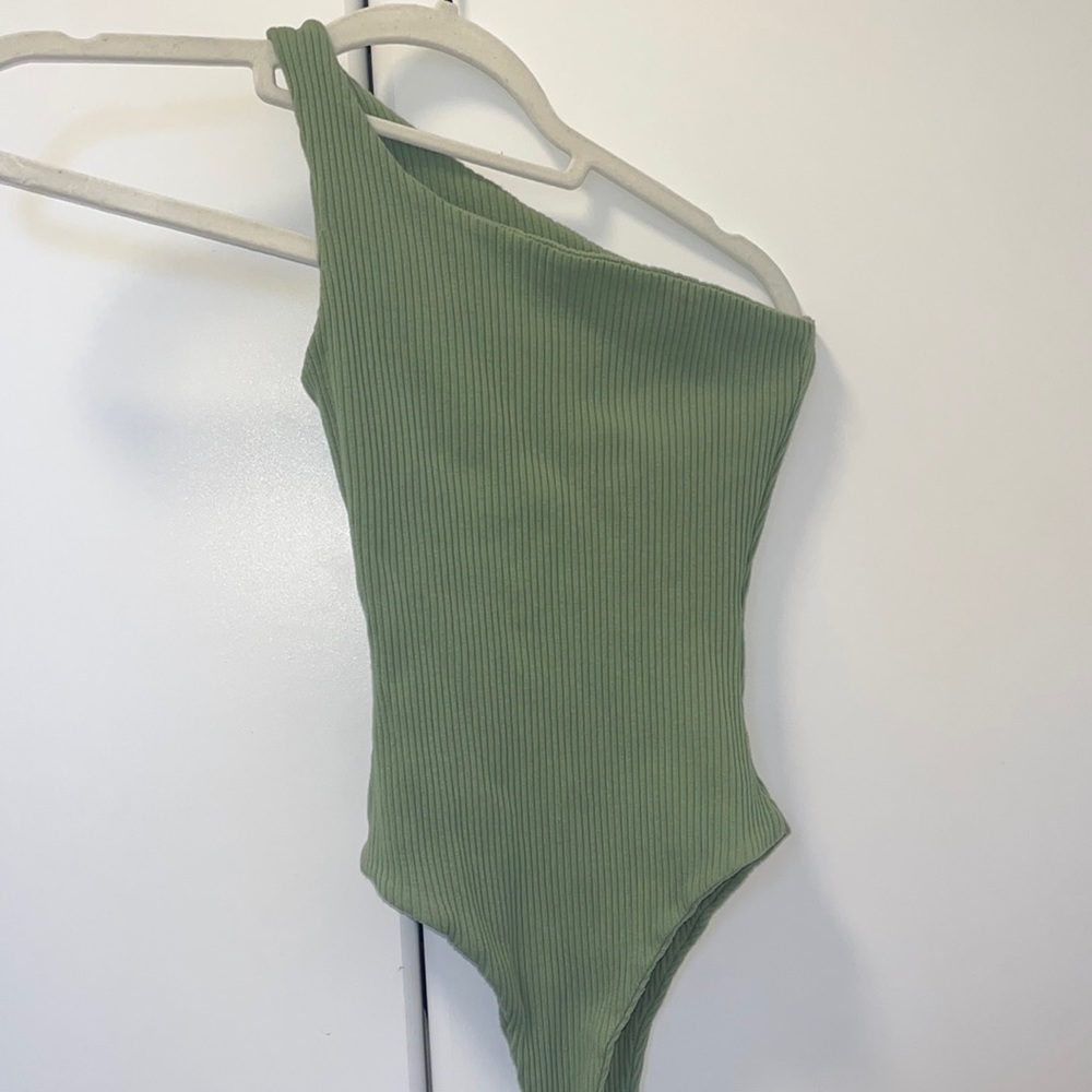 Princess Polly Green One Shoulder Bodysuit
